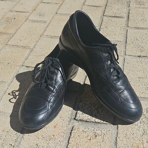 Authentic Gucci Black Leather Lace-Up Men's Oxfords